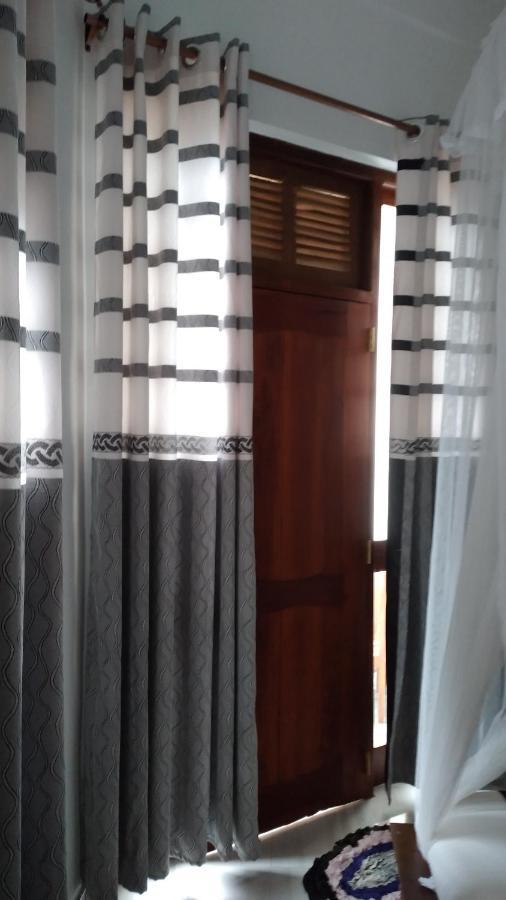 Holly House Homestay Ella Ngoại thất bức ảnh